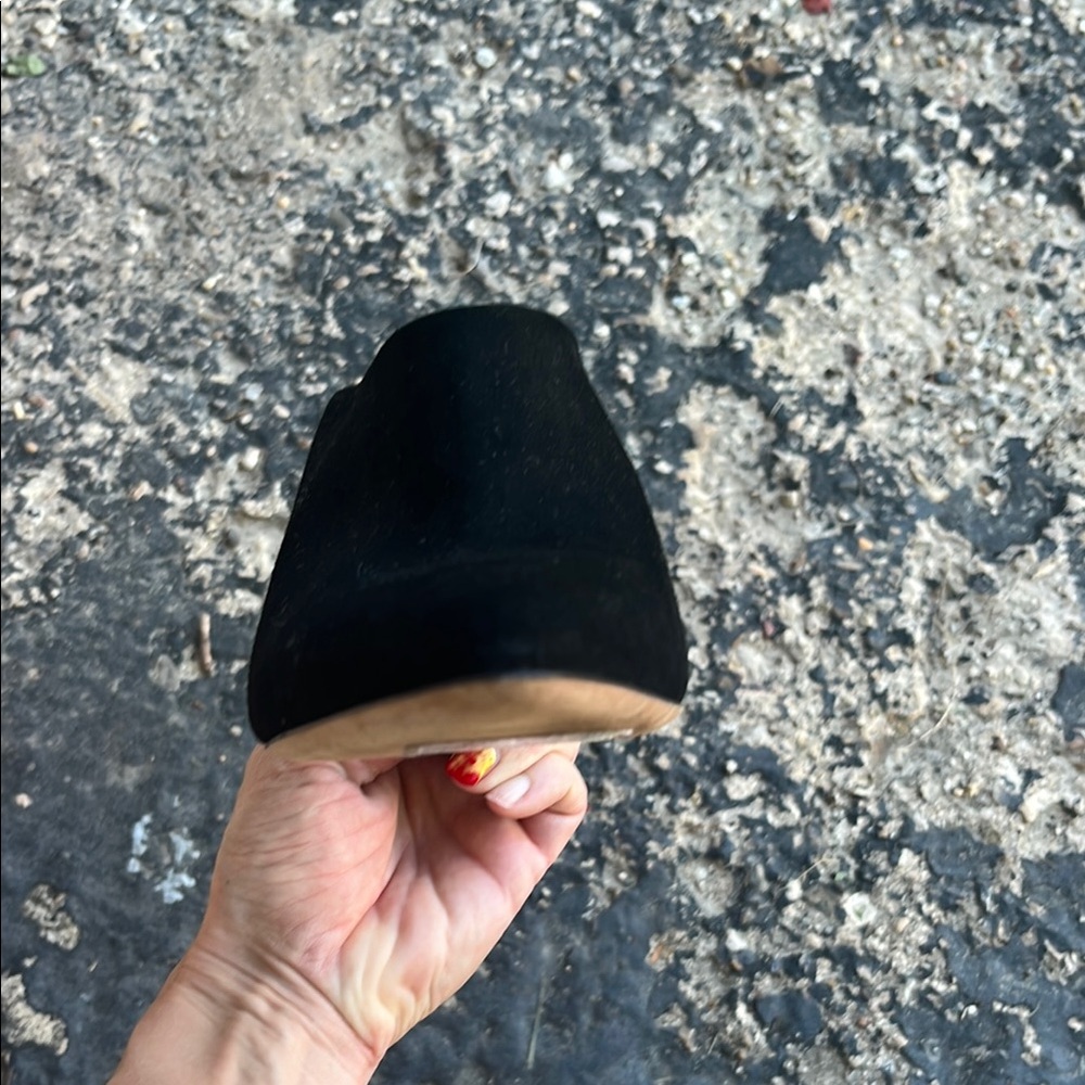 Like new Vince Black Suede Mules - Picture 4 of 13